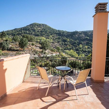 Apartamentos Rurales El Solitario Banos De Montemayor Εξωτερικό φωτογραφία