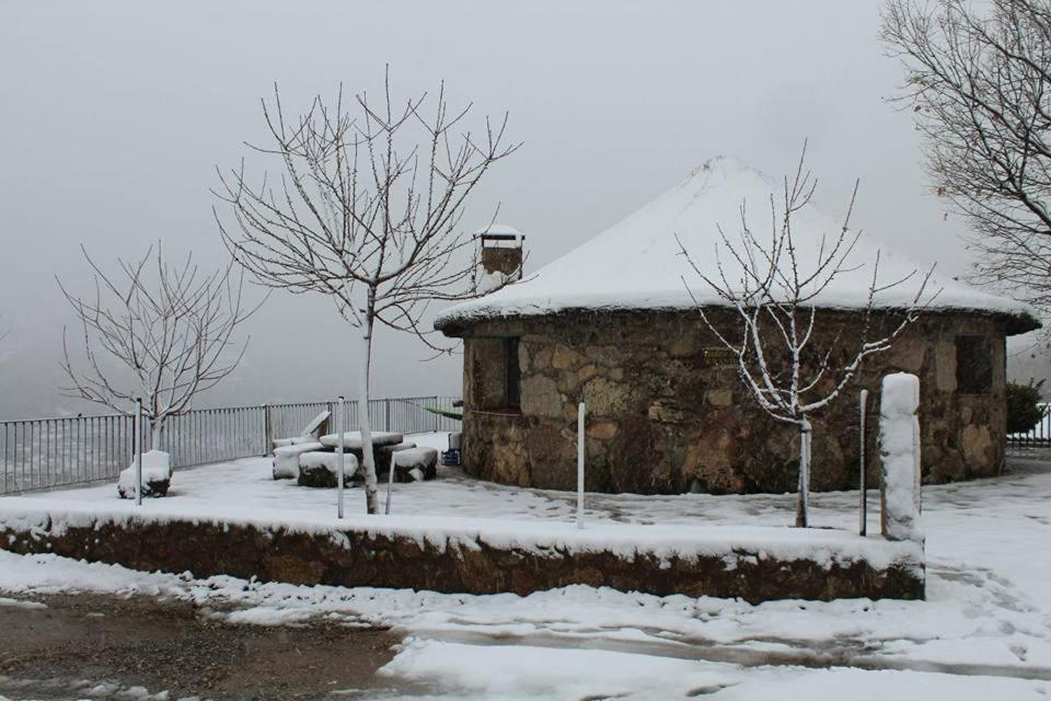 Apartamentos Rurales El Solitario Banos De Montemayor Εξωτερικό φωτογραφία