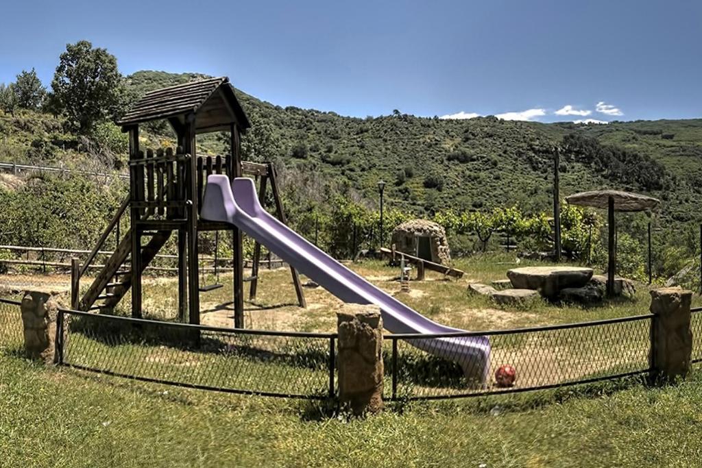 Apartamentos Rurales El Solitario Banos De Montemayor Εξωτερικό φωτογραφία